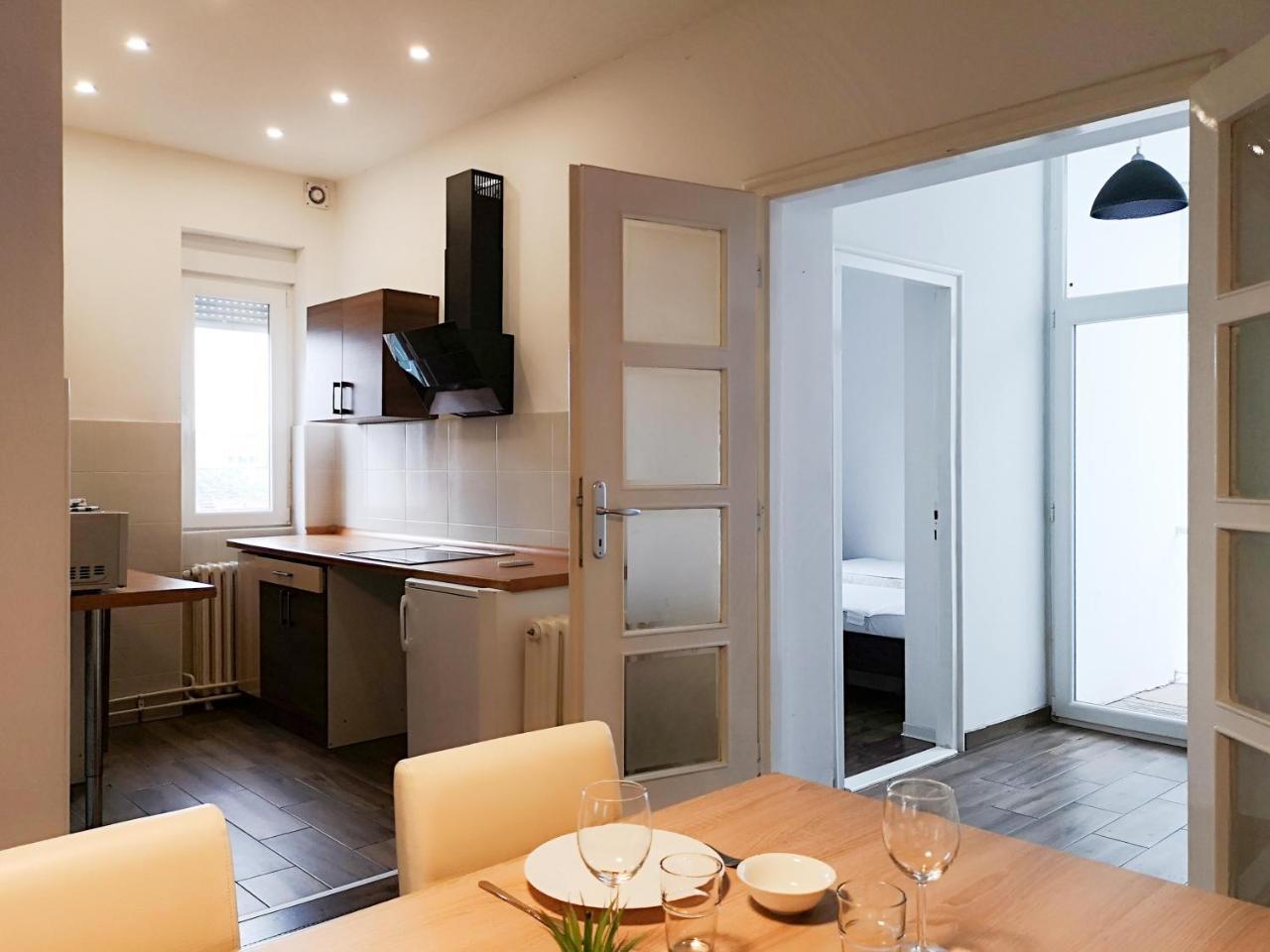 Filinhome Stefanovica Suite 9 Novi Sad Exterior photo